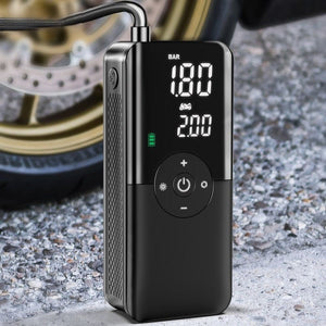 Portable Car Jump Starter with Digital Display ©