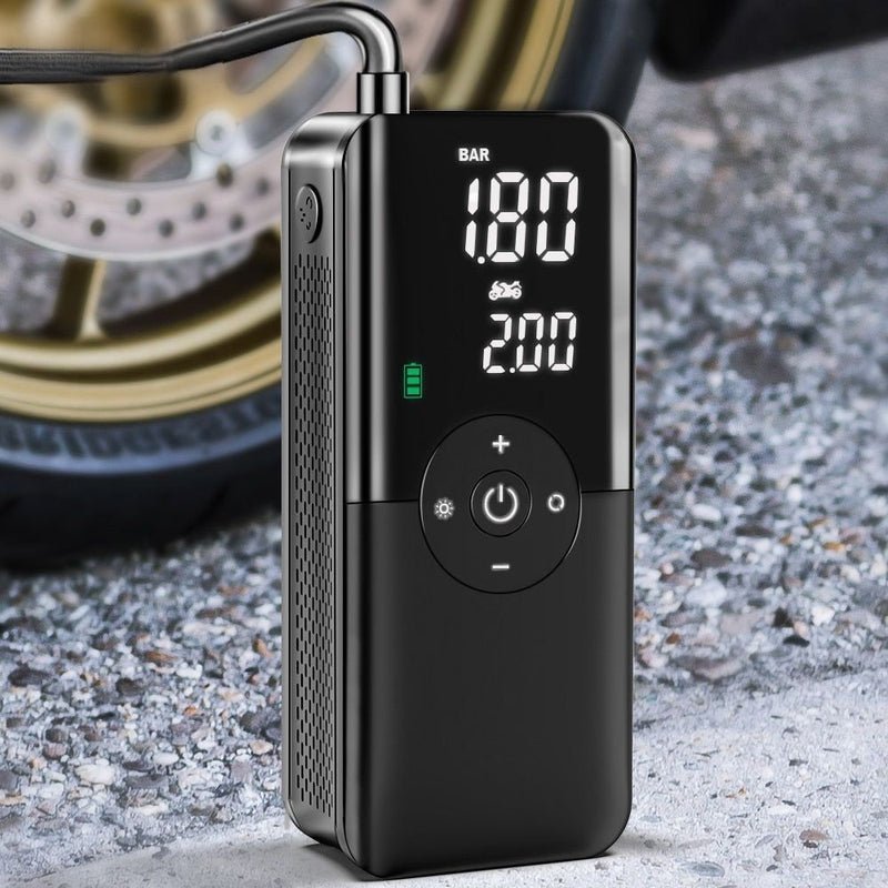 Portable Car Jump Starter with Digital Display ©